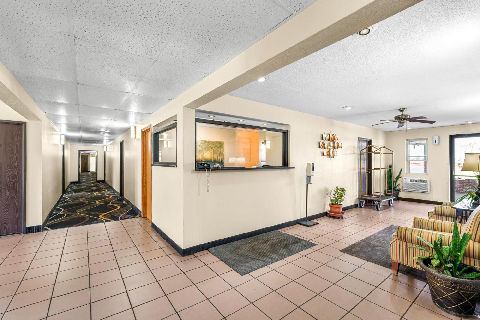 Americas Best Value Inn Decatur Exteriör bild