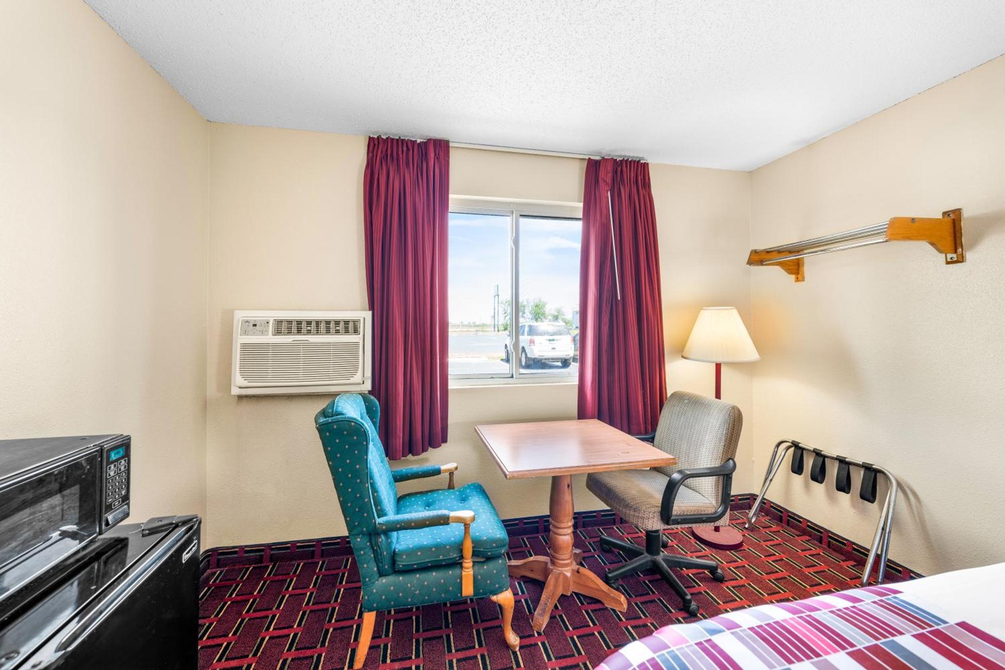 Americas Best Value Inn Decatur Exteriör bild